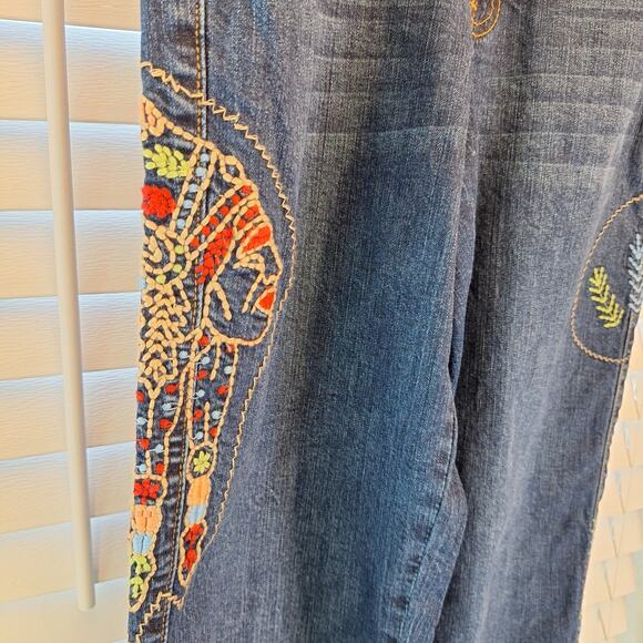 L& B Size 6 Embroidered Boyfriend Jeans - Picture 9 of 12